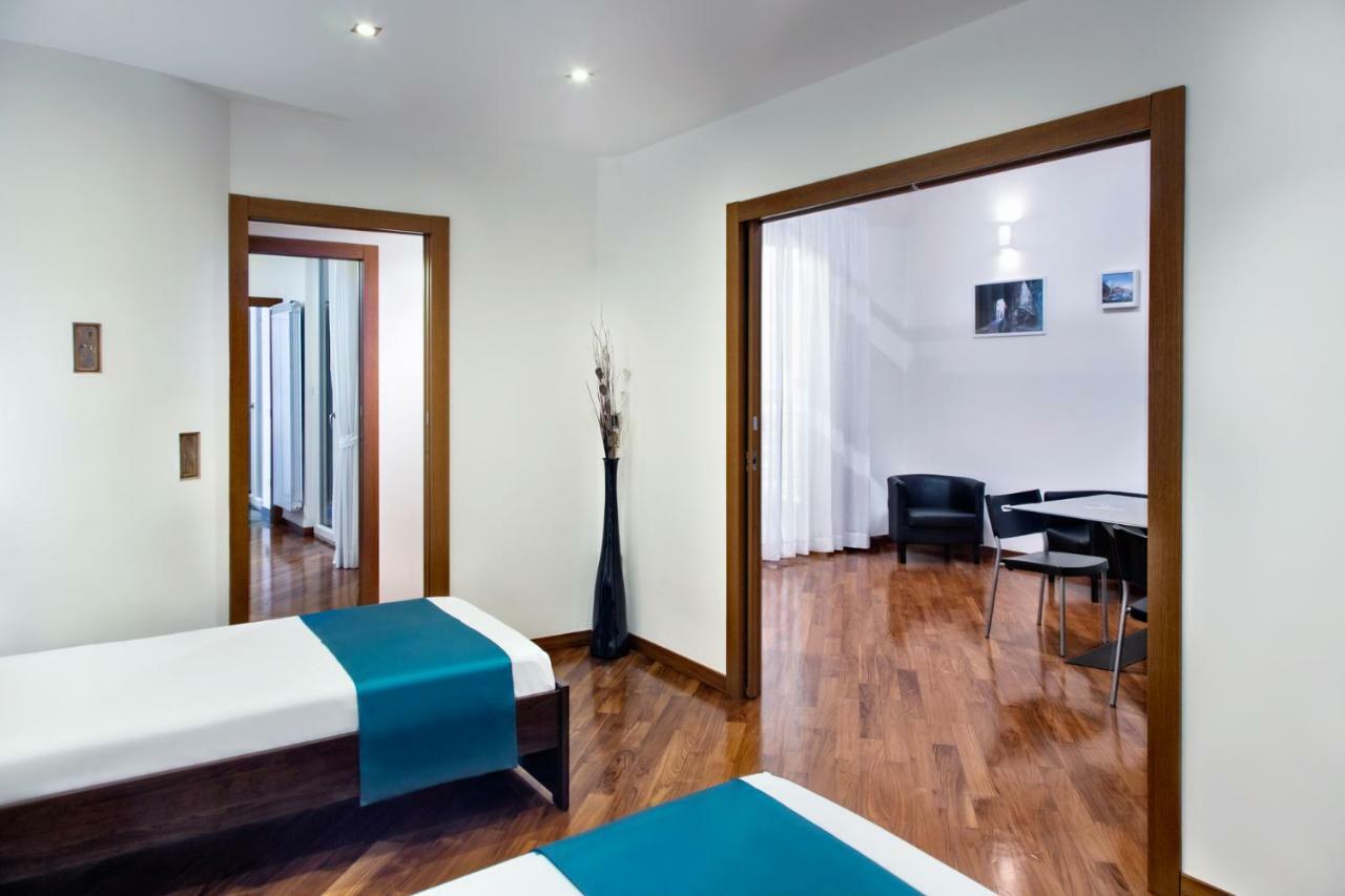 נאפולי Suite Borbonica מראה חיצוני תמונה